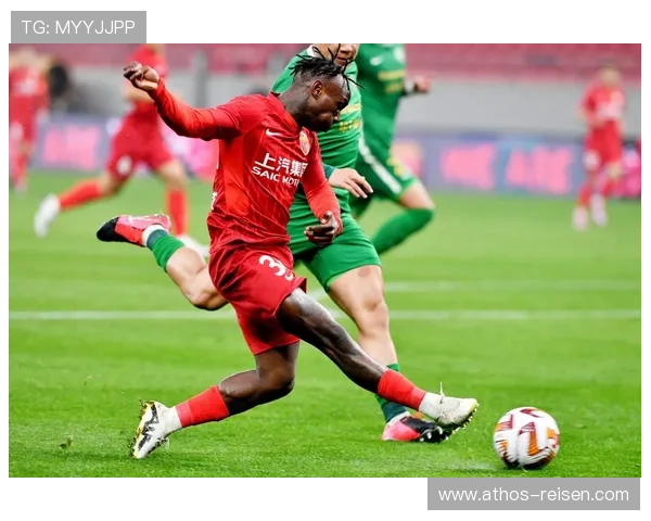 上海海港巴尔加斯近期状态回暖表现稳健 上海海港巴尔加斯近期状态回暖表现稳健