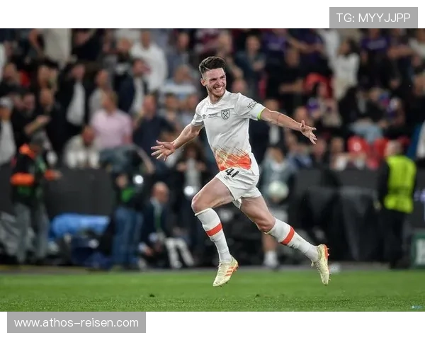 赖斯:从新星到顶级中场的荣誉与成长轨迹解析 赖斯:从新星到顶级中场的荣誉与成长轨迹解析