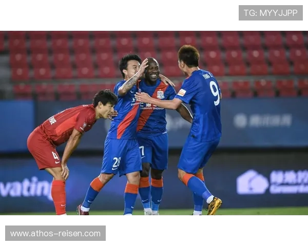 申花防守稳固却难扩大领先优势,争冠形势面临考验 申花防守稳固却难扩大领先优势,争冠形势面临考验