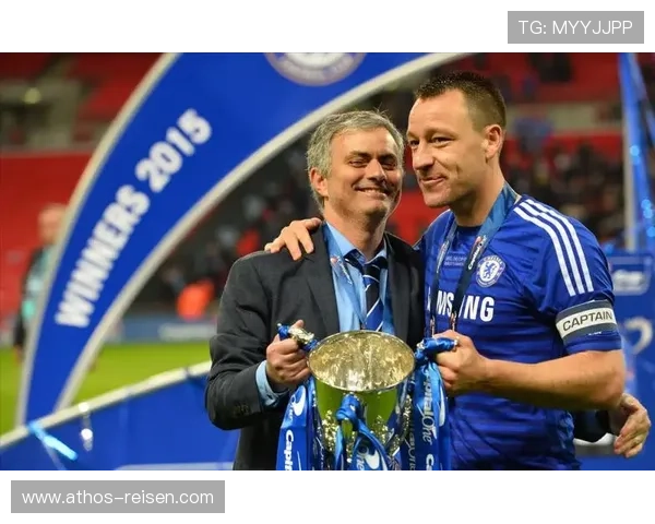 凯恩与德罗巴的支点作用对比：技术流与冲击力的战术核心差异