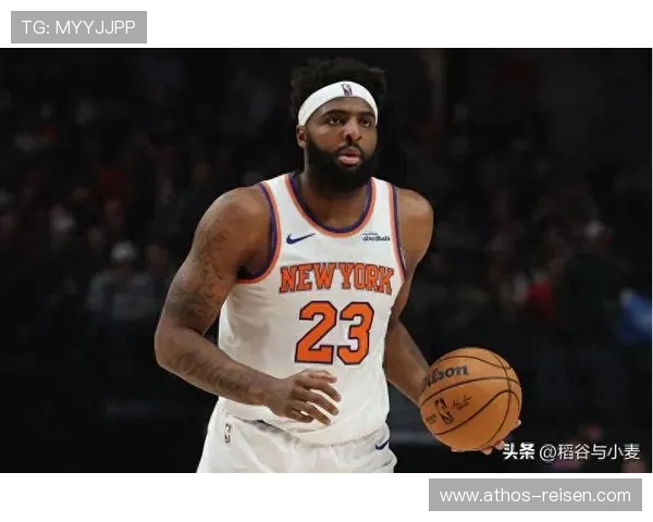 米切尔·罗宾逊通过封盖和挡拆防守拉开篮下保护差距