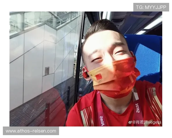 肖若腾居然在训练场上穿的鞋比我家还贵，真是看不懂啊！